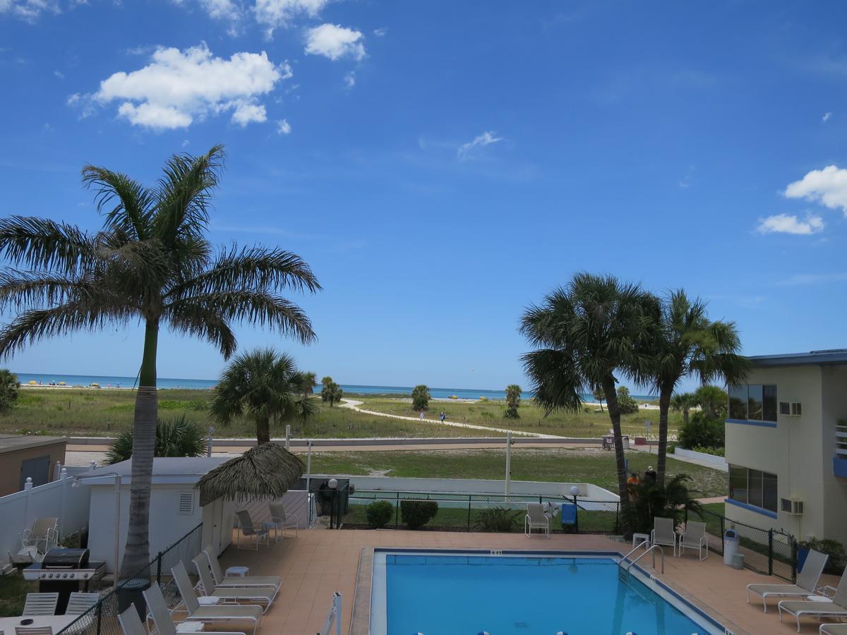 Arvilla Resort St. Pete Beach Bagian luar foto