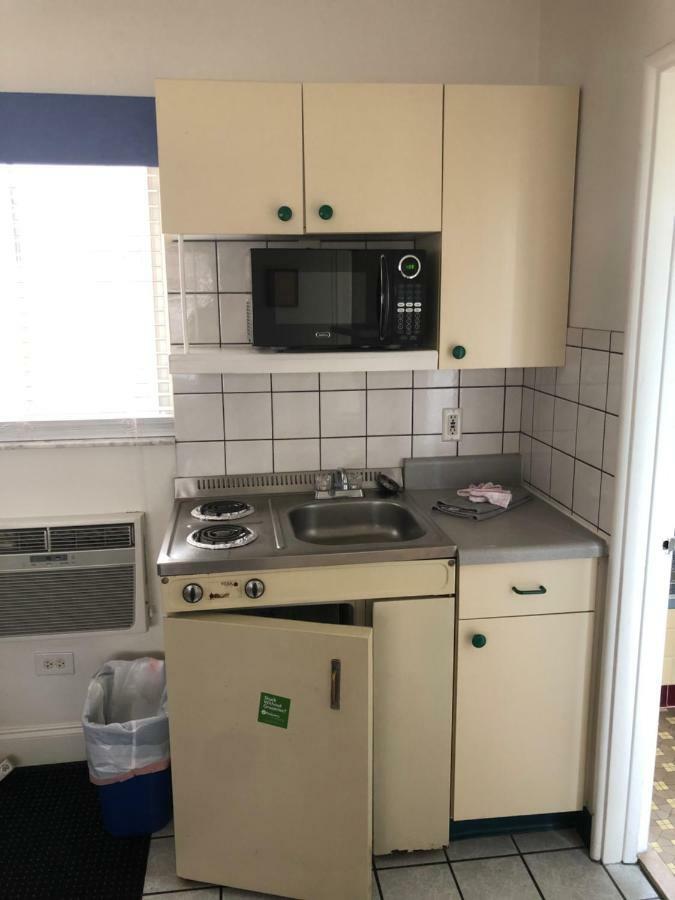 Arvilla Resort St. Pete Beach Bagian luar foto